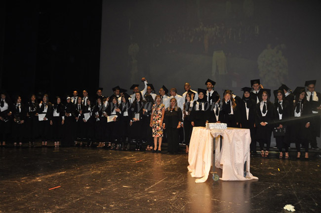 بالصور: مدرسة أجيال الثانوية بيافا تحتفل بتخريج 41 طالباً ضمن فوجها التاسع 